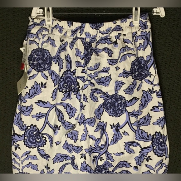 NWT Joie Woman’s White w/Blue Floral Linen & Rayon Wide Leg Casual Pants; Size 8 - Picture 2 of 9